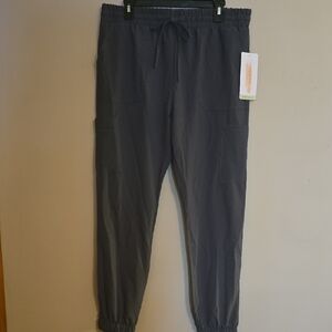 New EliteMed Gray‎ Lightweight Scrubs Size Large 2 Front Pockets 2 Thigh Pockets
